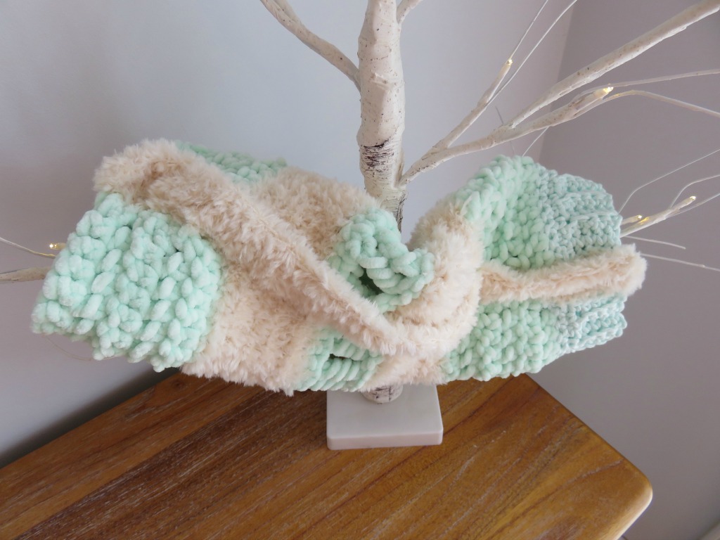 Twiddle Muff Crochet Pattern 